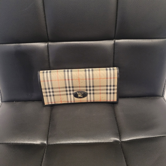 Burberry Wallet - Picture 2 of 5